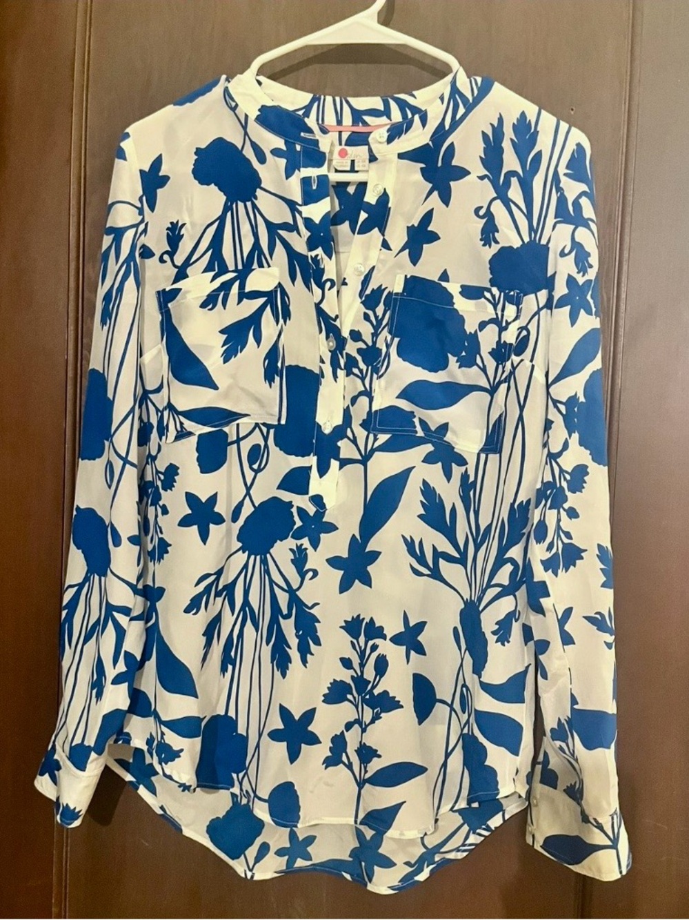 EUC Boden 100% silk blue and white botanical floral pattern size 4